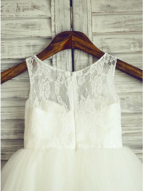 A-Line Round Neck White Tulle Flower Girl Dress with Lace INP25