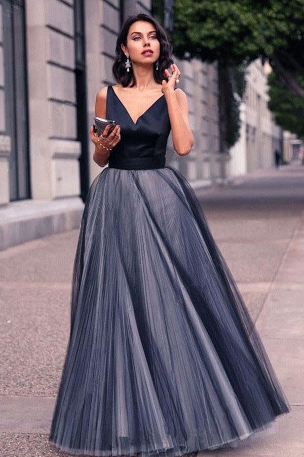 Charming V Neck Sleeveless Spaghetti Straps Navy Blue Ball Gown Prom Dress ING29