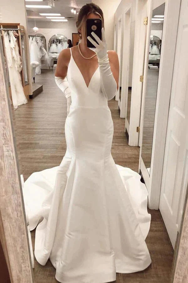 Simple cream wedding best sale dresses