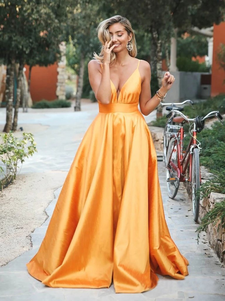 Orange Spaghetti-Straps Elegant V-Neck Backless Sleeveless Prom Dresses INN7