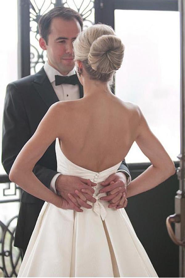 Simple Sweetheart Strapless Court Train Ivory Satin Wedding Dress with Ruched IN565