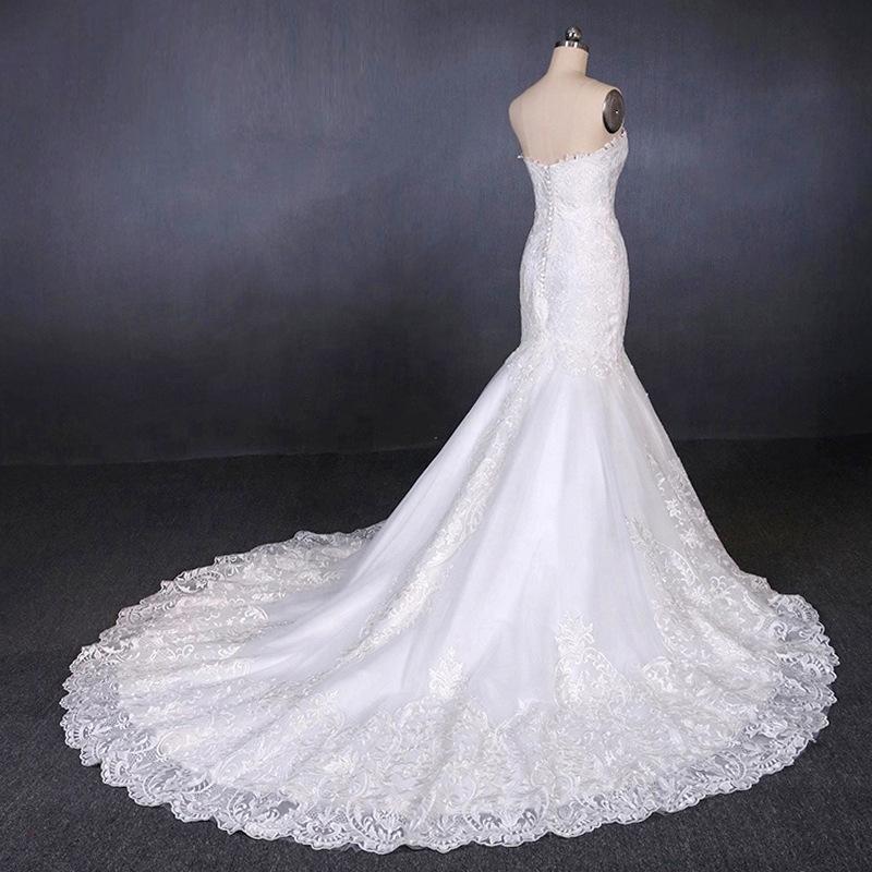 Sweetheart Mermaid Lace Appliques Button Back Long Wedding Dress INQ29