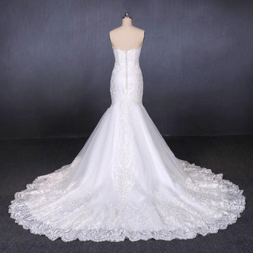Sweetheart Mermaid Lace Appliques Button Back Long Wedding Dress INQ29