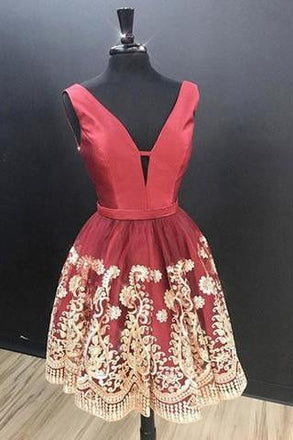 Charming A-Line V Neck Sleeveless Red Short Homecoming Dress With Lace Appliques IND22