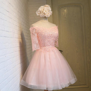 Cute Off shoulder Half Sleeves Lace Appliqued Short Homecoming Dresses IN368