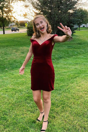 Off the Shoulder Burgundy Velvet Bodycon Short Homecoming Dresses INHD27