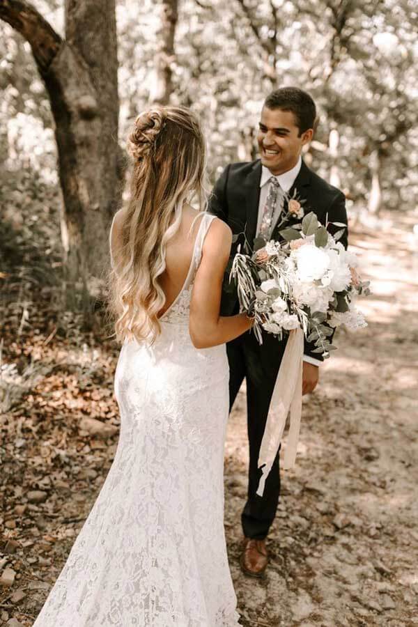 Elegant Lace Sheath V-neck Backless Wedding Dresses With Train, Bridal Gowns IN1812