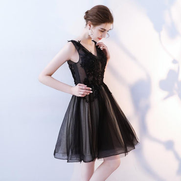 A Line V Neck Black Homecoming Dresses, Short Tulle Appliques Prom Dress INN63