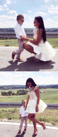 A-Line White Crew Neck Cap Sleeves Appliques Ball Gown Homecoming Dress IN378