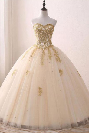 Sweetheart Tulle Long Ball Gown Prom Dresses With Appliques INH19