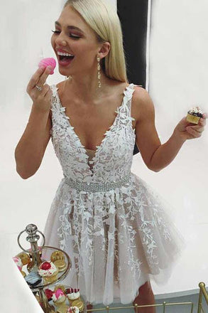 Cheap A-Line V-Neck Short Homecoming Dress with Beading Appliques INO3