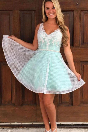 A-line V-neck White Fishing Net Lace Appliques Short Homecoming Dresses INB74